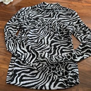 “Minimum “ stretch top